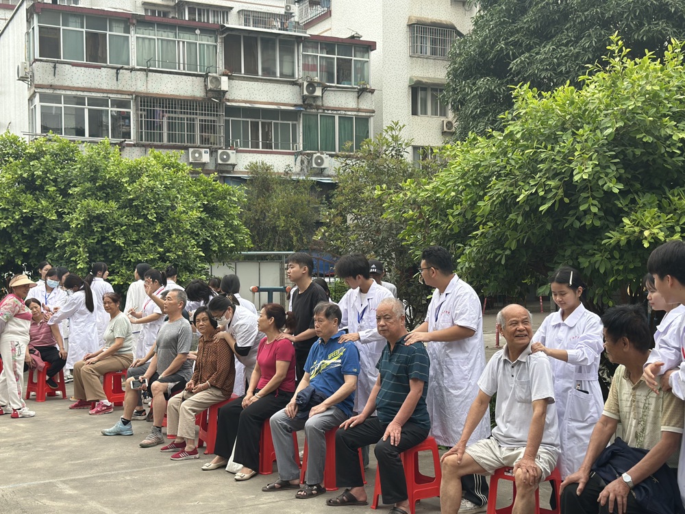 志愿服务现场