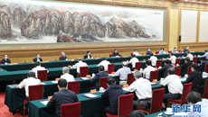 习近平主持专家学者座谈会强调 构建起强大的公共卫生体系 为维护人民健康提供有力保障