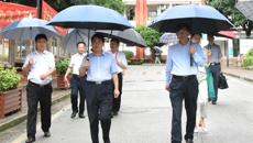 自治区党委教育工委专职副书记李晓勇一行莅临赛院检查指导工作