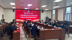 邹勇副书记一行到玉林市中西医结合骨科医院召开实习中期检查教师座谈会