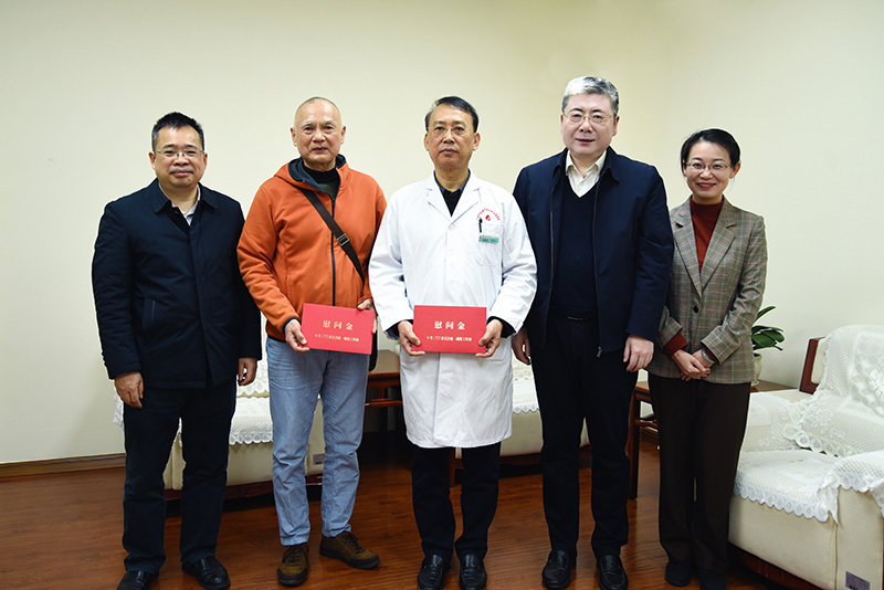 1慰问现场.jpg 1慰问现场.jpg