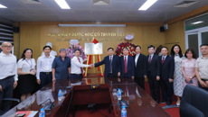 “中国—越南中医药现代工匠学院”在越南河内正式揭牌