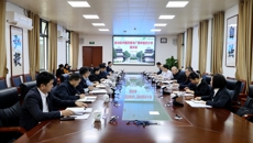 自治区中医药管理局局长黎甲文一行到学校调研座谈