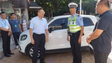 第一附属医院领导带队慰问医院辖区公安机关一线民警