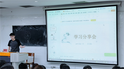 杨砺平.jpg 杨砺平.jpg